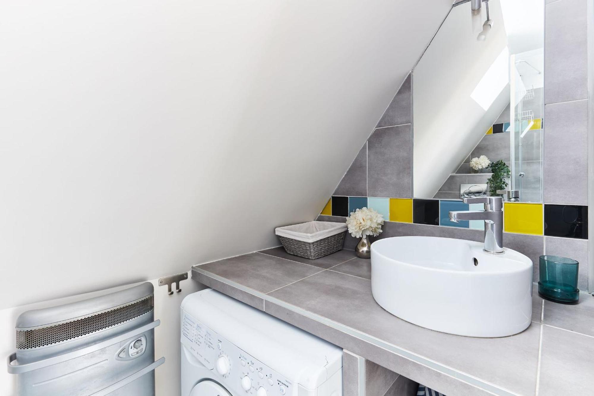 Place Des Vosges - 1Br With Balcony - Cityapartmentstay París Exterior foto